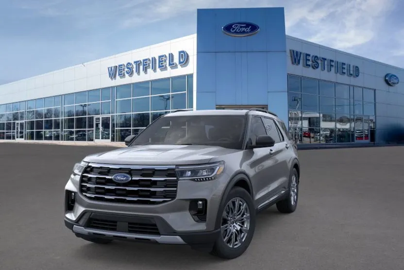 2025 Ford Explorer photo 1