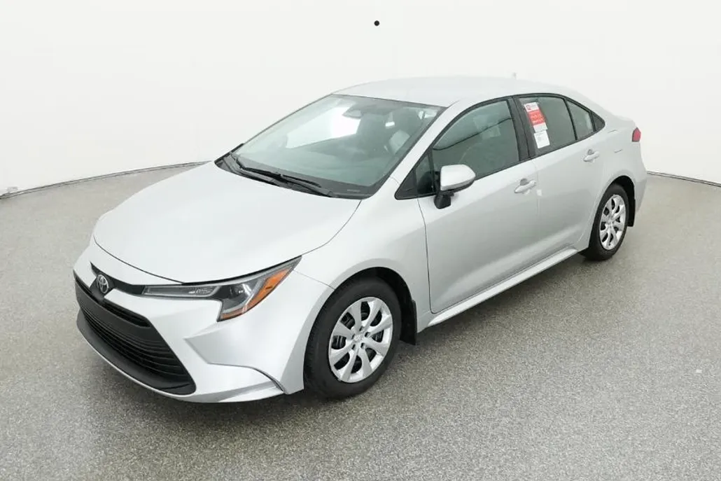 2026 Toyota Corolla LE photo 1