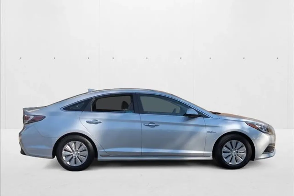 2019 Hyundai Sonata Eco photo 1