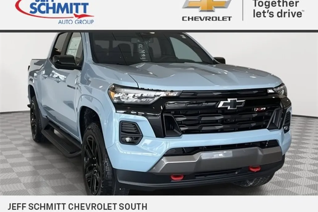 2025 Chevrolet Colorado Z71 photo 1