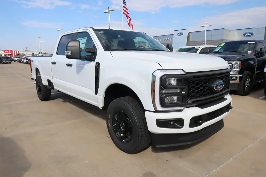 2026 Ford F-250 photo 1