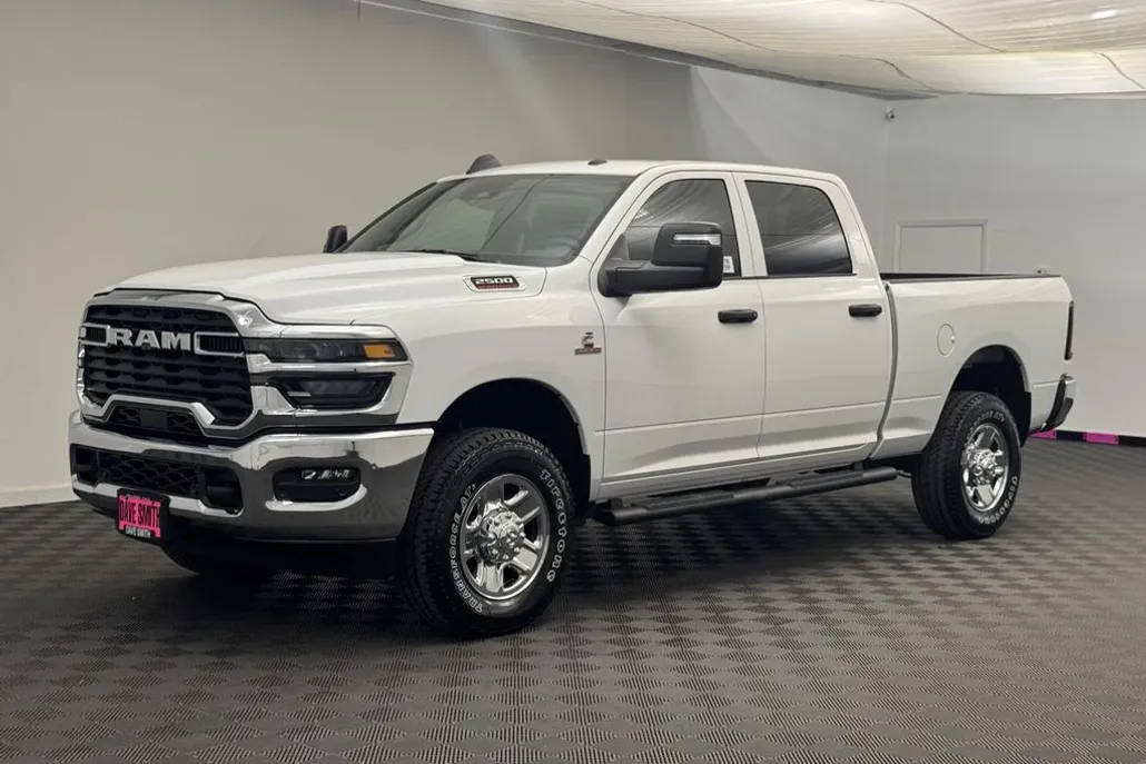 2025 Ram 2500 Tradesman photo 1