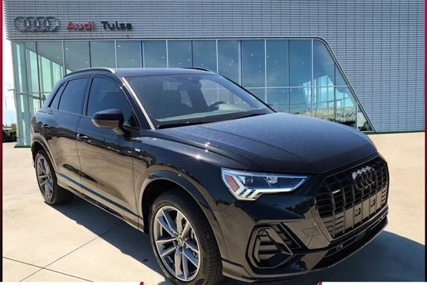 2024 Audi Q3 S line Premium Plus photo 1
