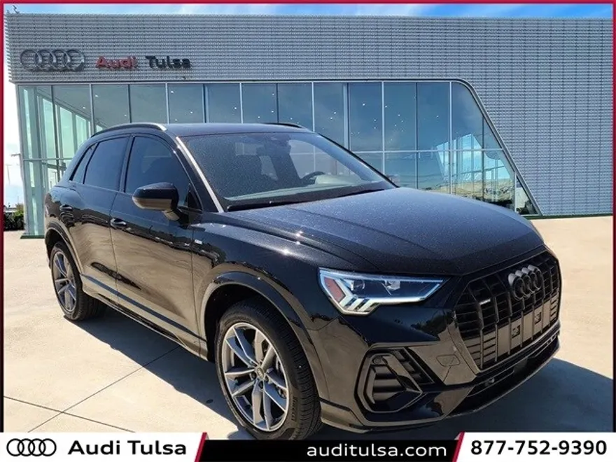 2024 Audi Q3 S line Premium Plus photo 1