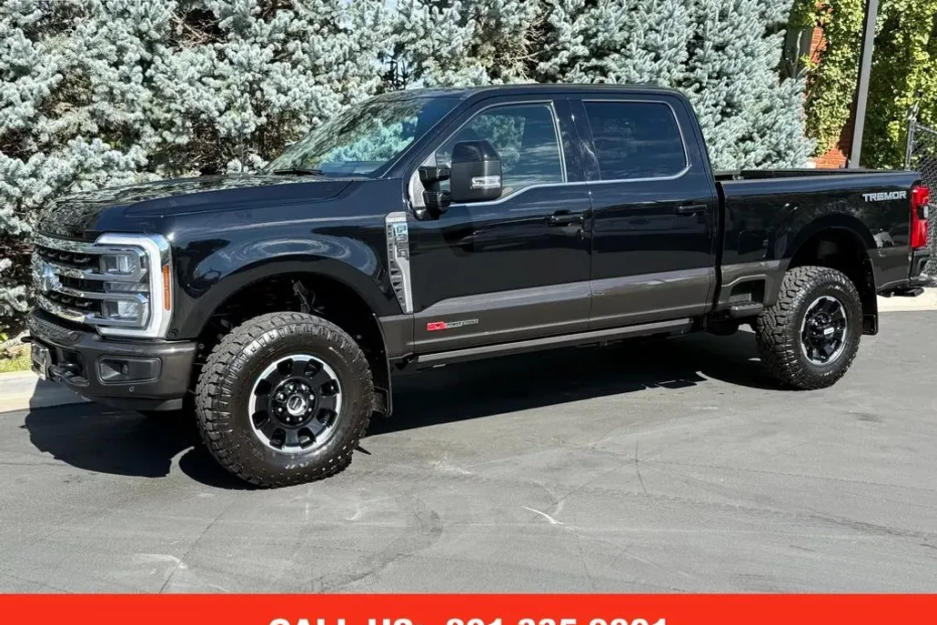 2025 Ford F-350 photo 1