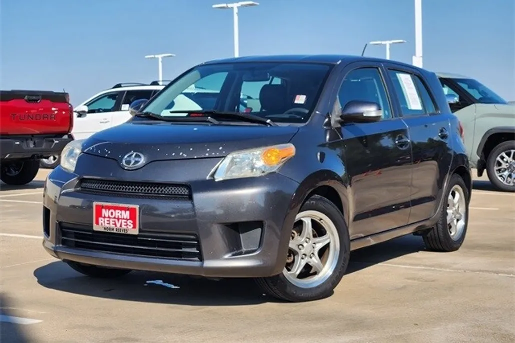 2010 Scion xD Base photo 1