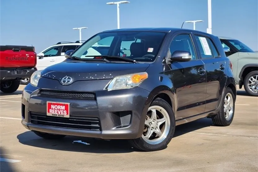 2010 Scion xD Base photo 1
