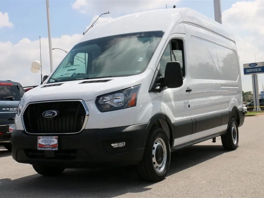 2025 Ford Transit photo 1