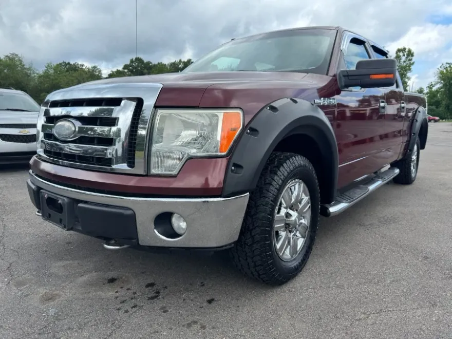2009 Ford F-150 XLT photo 1