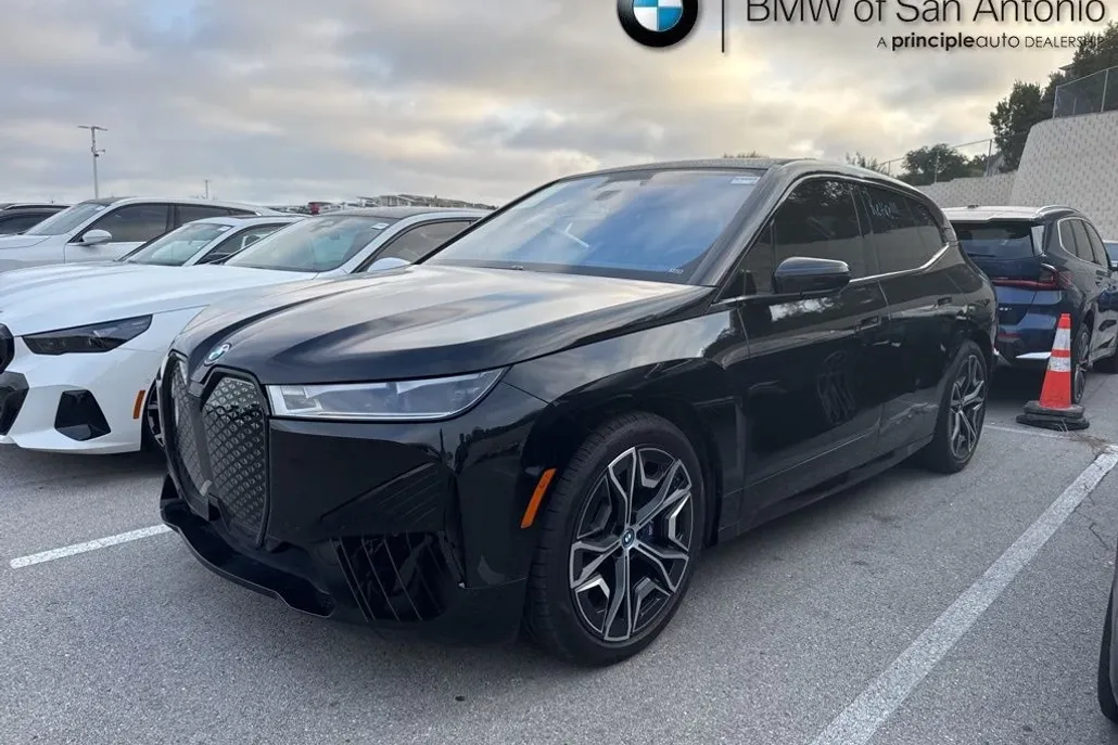 2024 Bmw iX photo 1
