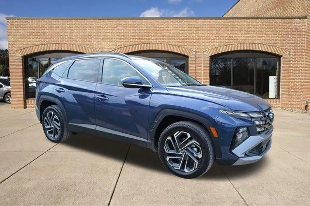 2025 Hyundai Tucson Limited photo 1