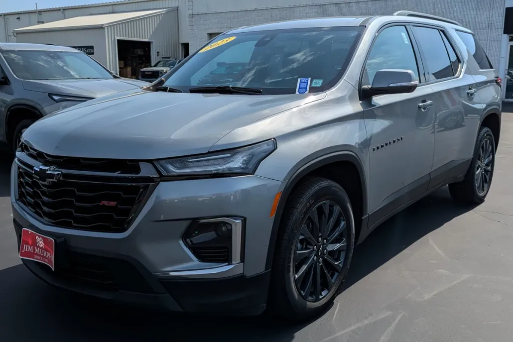 2023 Chevrolet Traverse RS photo 1