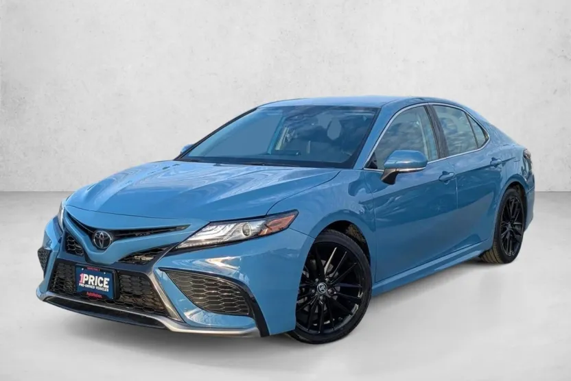 2023 Toyota Camry XSE photo 1