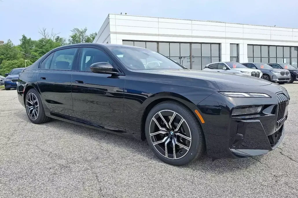 2025 Bmw 740i xDrive Sedan photo 1