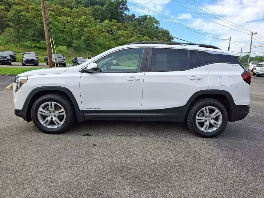 2022 Gmc Terrain SLE photo 1