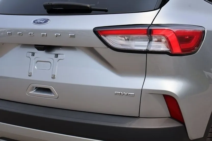 2022 Ford Escape SE photo 1