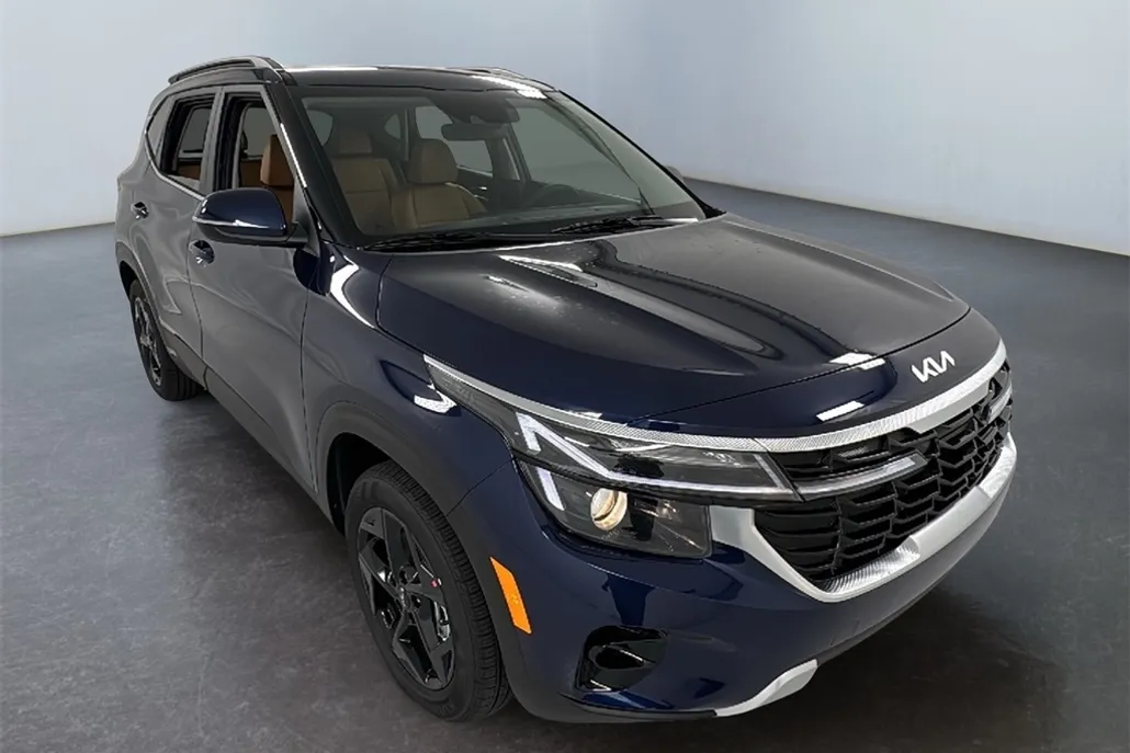 2026 Kia Seltos EX photo 1