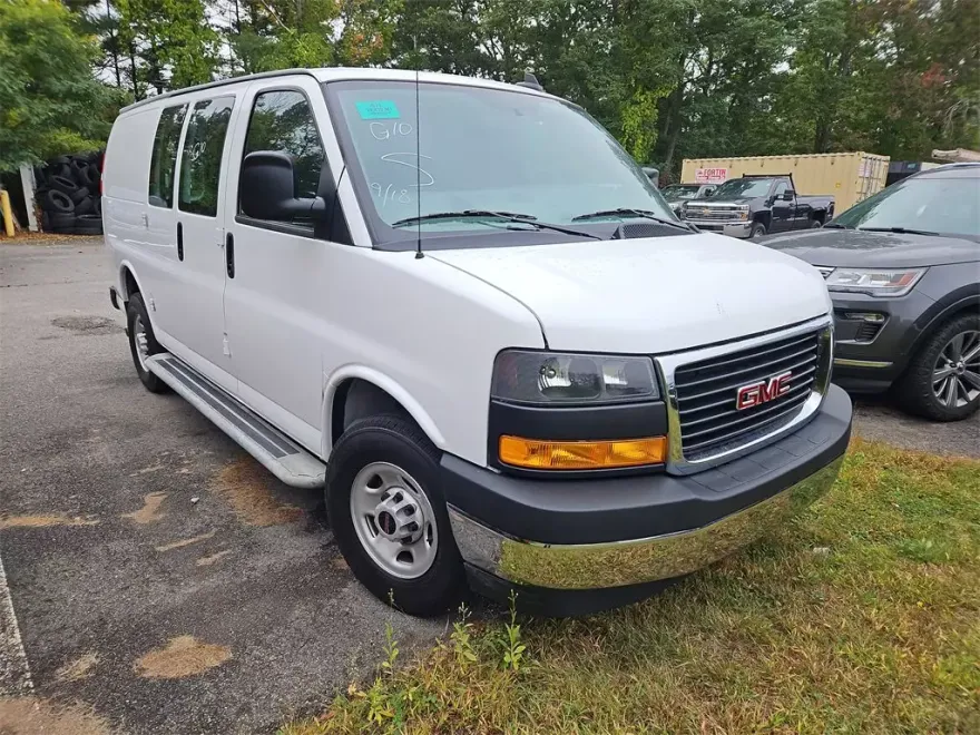 2023 Gmc Savana Cargo 2500 photo 1