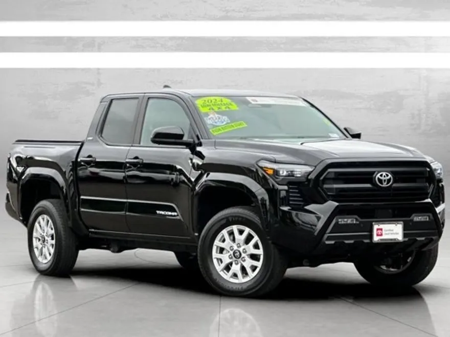 2024 Toyota Tacoma SR5 4x4 photo 1