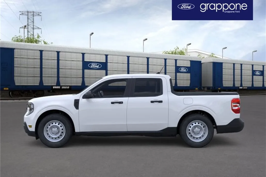 2025 Ford Maverick XL photo 1