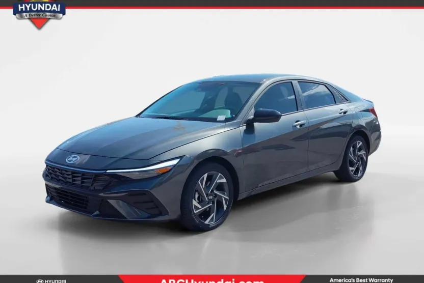 2025 Hyundai Elantra SEL Sport photo 1