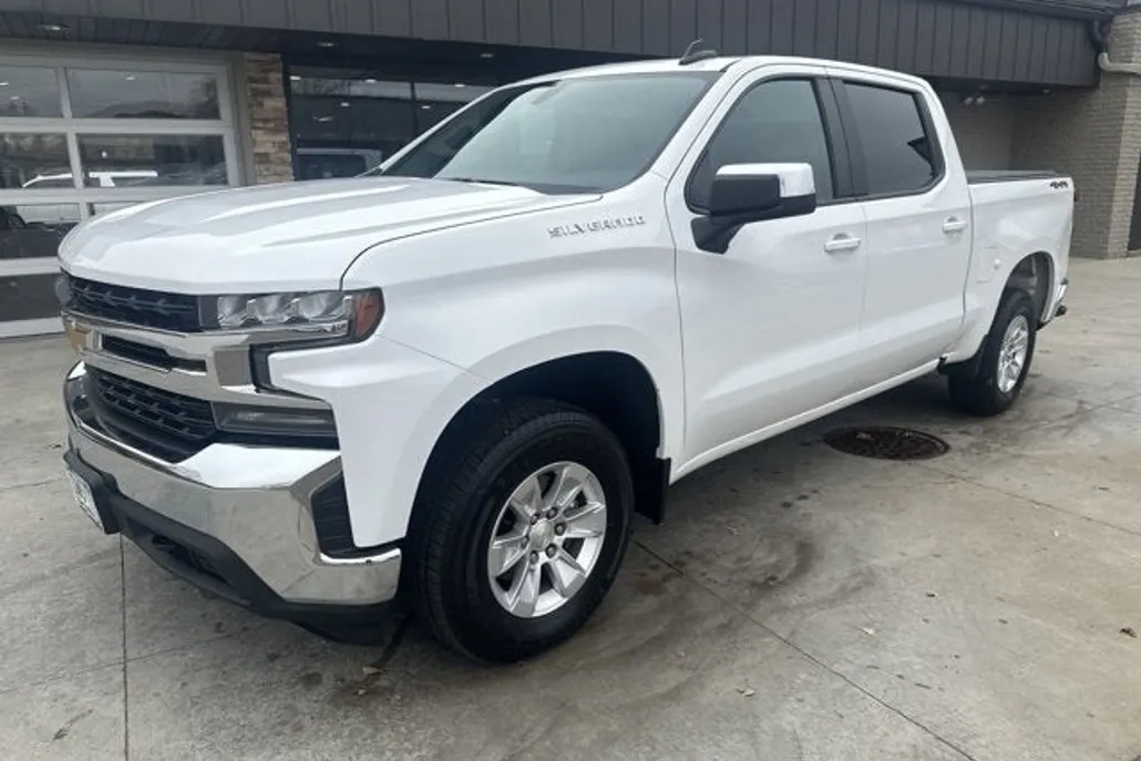2019 Chevrolet Silverado 1500 LT photo 1