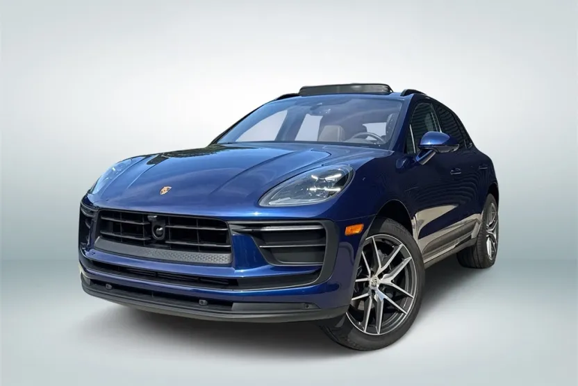 2024 Porsche Macan Base photo 1