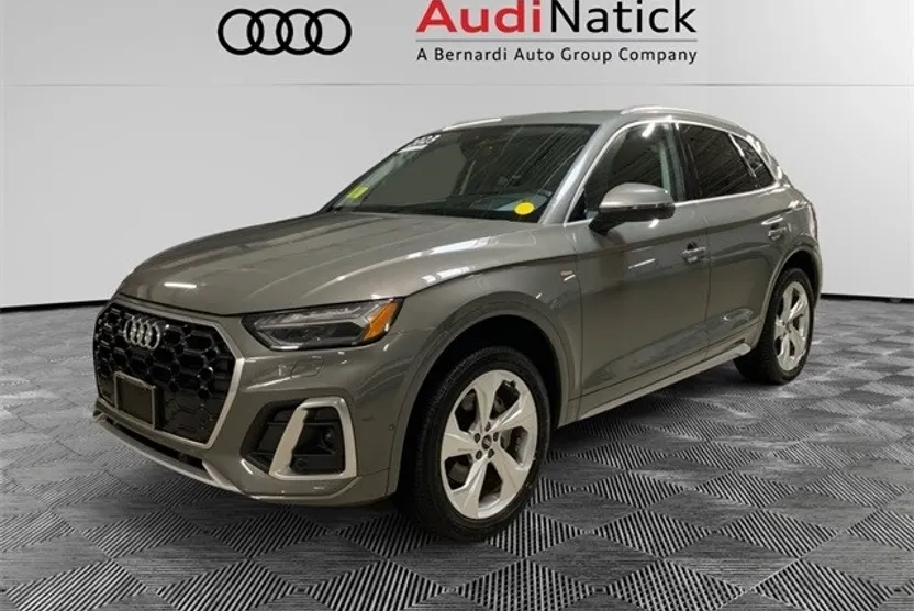 2023 Audi Q5 45 S line Prestige photo 1