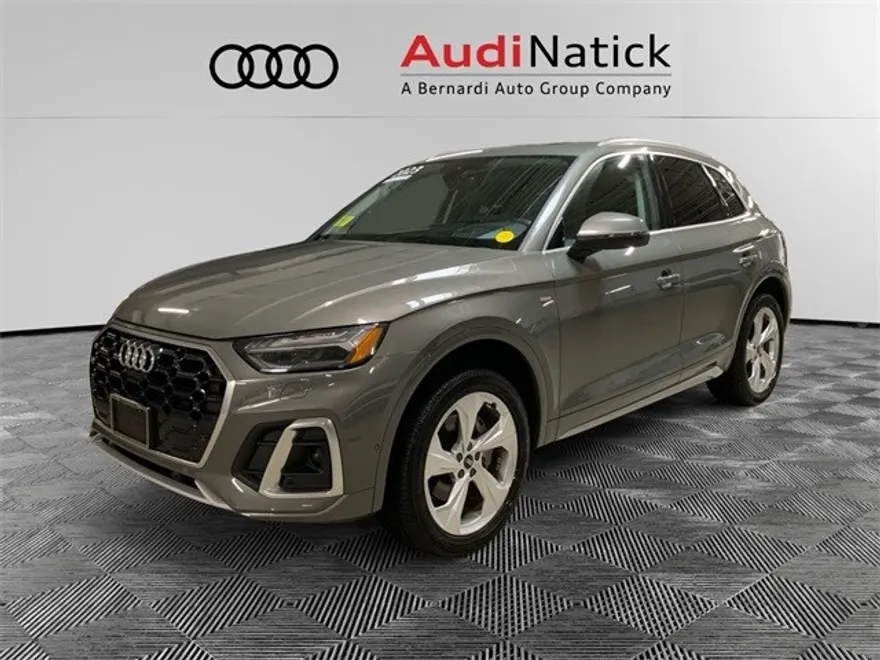 2023 Audi Q5 45 S line Prestige photo 1