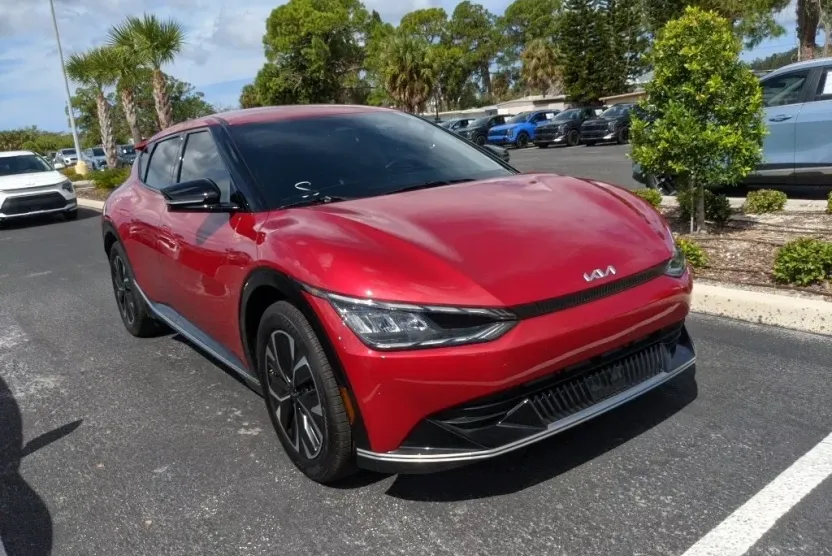 2024 Kia EV6 Wind photo 1