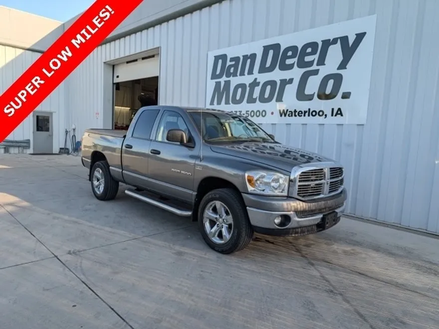2007 Dodge Ram SLT photo 1