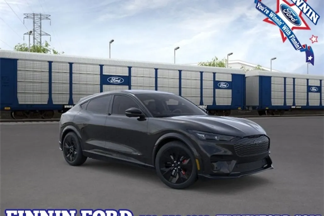 2025 Ford Mustang Mach-E GT photo 1