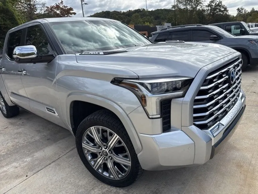 2024 Toyota Tundra CapStone photo 1