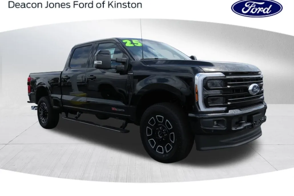 2025 Ford F-250 Platinum photo 1
