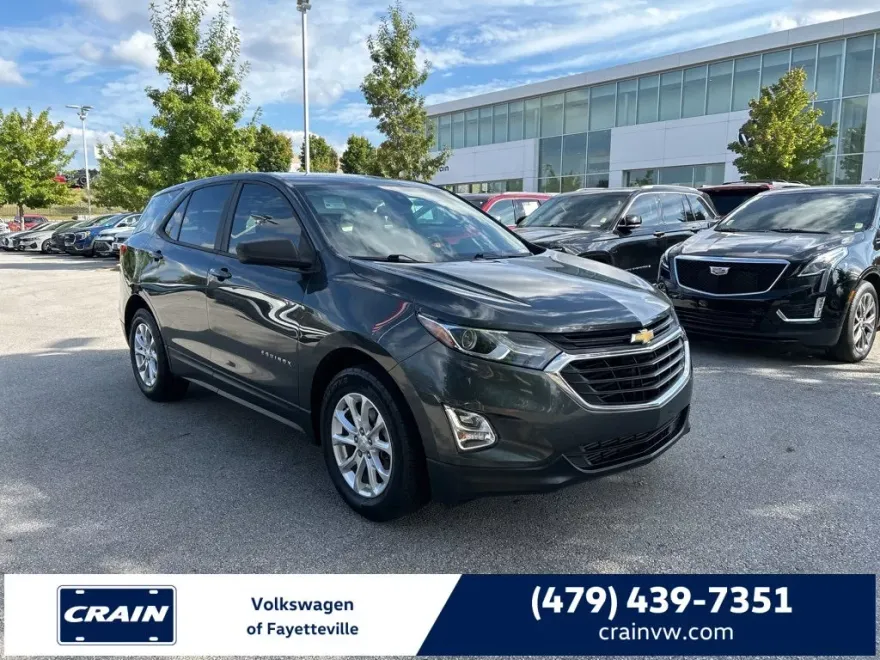 2020 Chevrolet Equinox LS photo 1