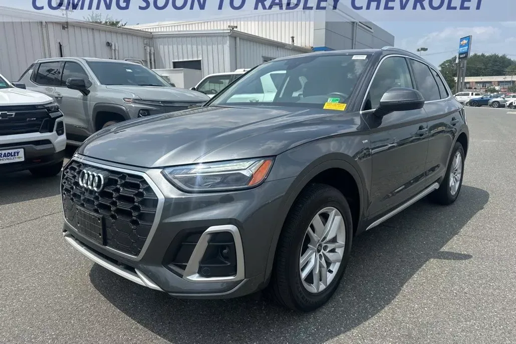 2022 Audi Q5 45 S line Premium photo 1