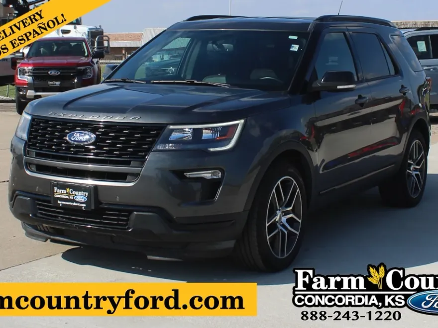 2018 Ford Explorer Sport photo 1
