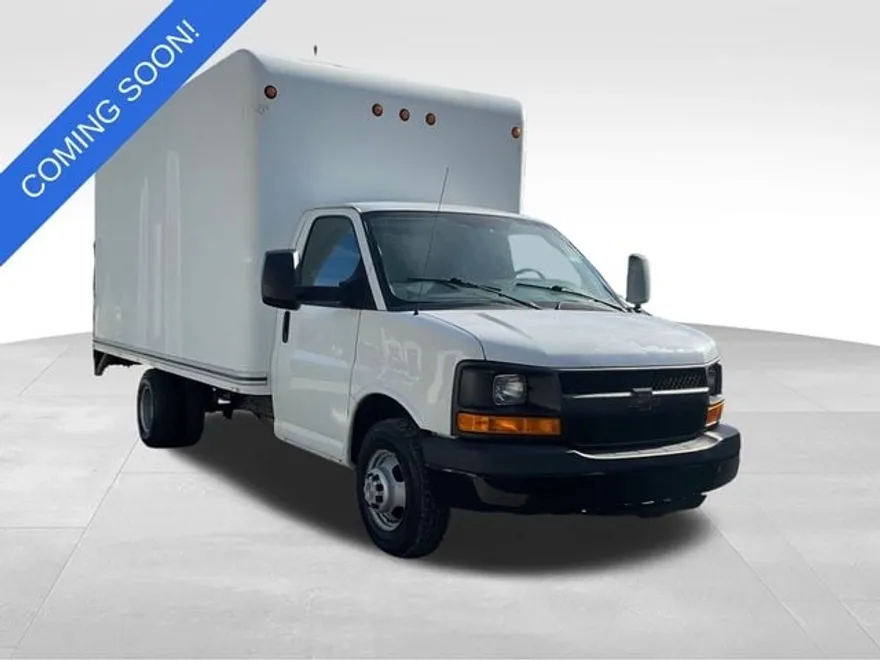 2013 Chevrolet Express 3500 Work Van photo 1