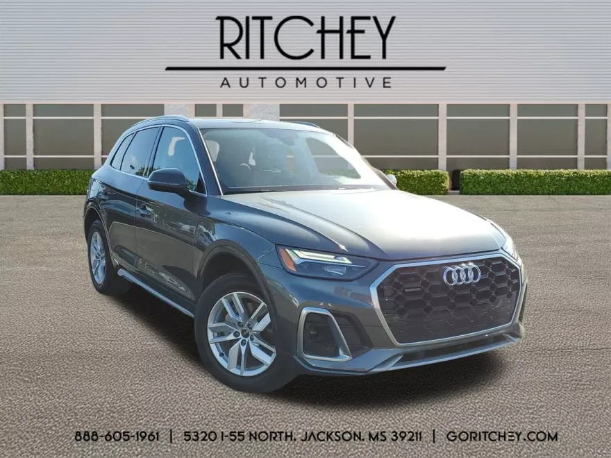 2024 Audi Q5 S line Premium photo 1
