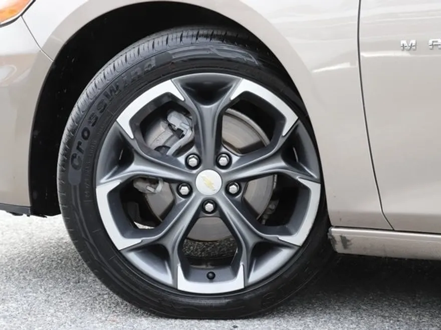 2023 Chevrolet Malibu 1LT photo 1