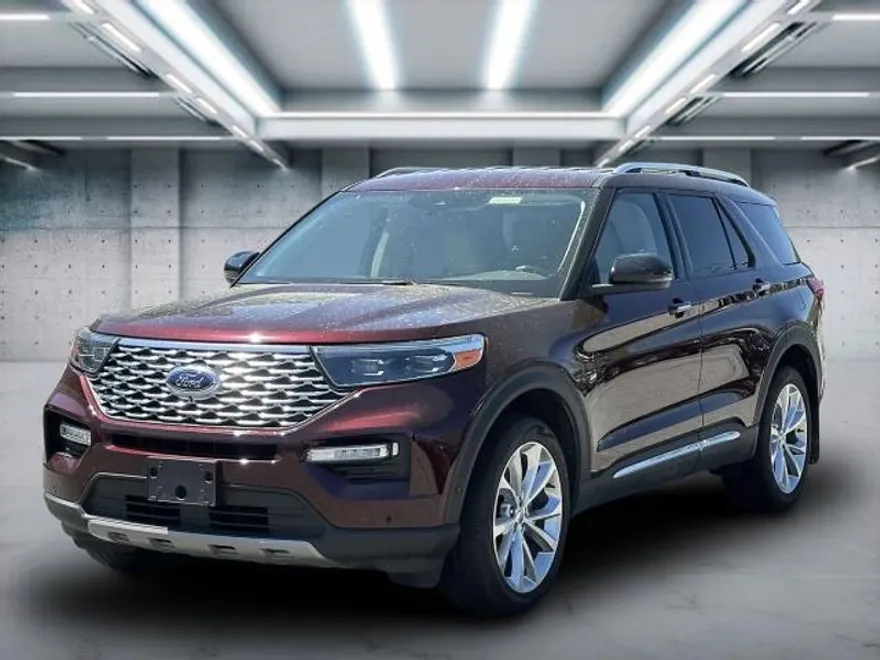 2022 Ford Explorer Platinum photo 1