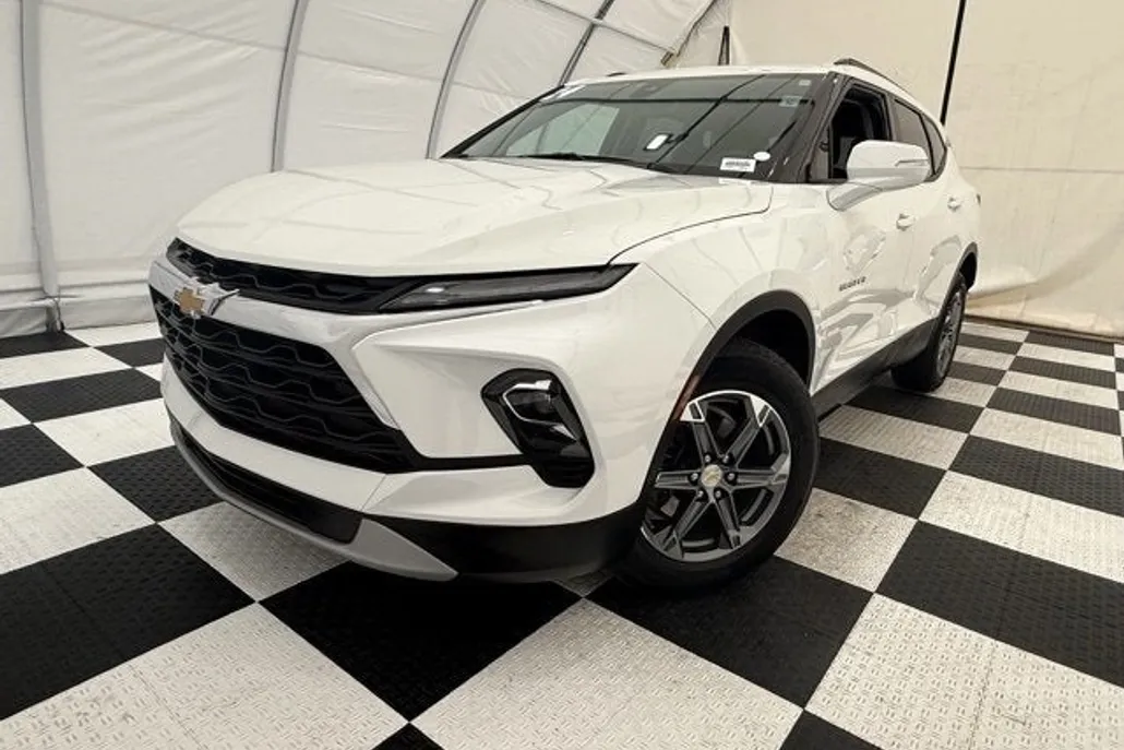 2024 Chevrolet Blazer 3LT photo 1