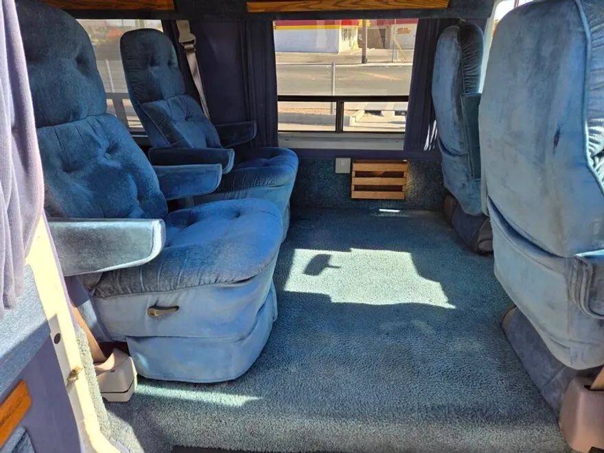 1994 Dodge Ram Van B250 photo 1