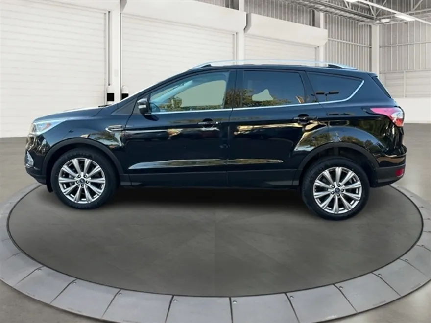 2018 Ford Escape Titanium photo 1