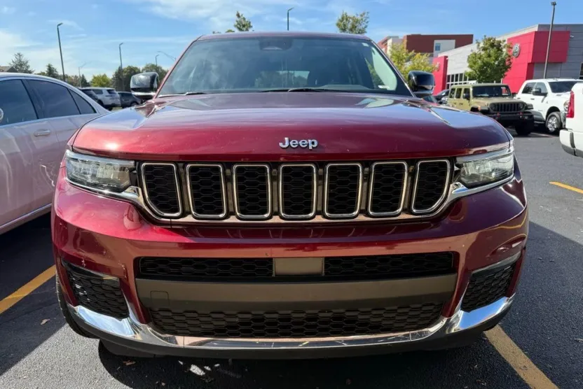 2021 Jeep Grand Cherokee Limited photo 1