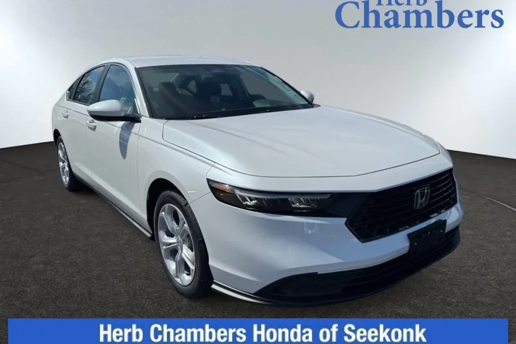 2025 Honda Accord LX photo 1