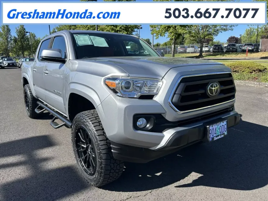 2020 Toyota Tacoma SR5 photo 1