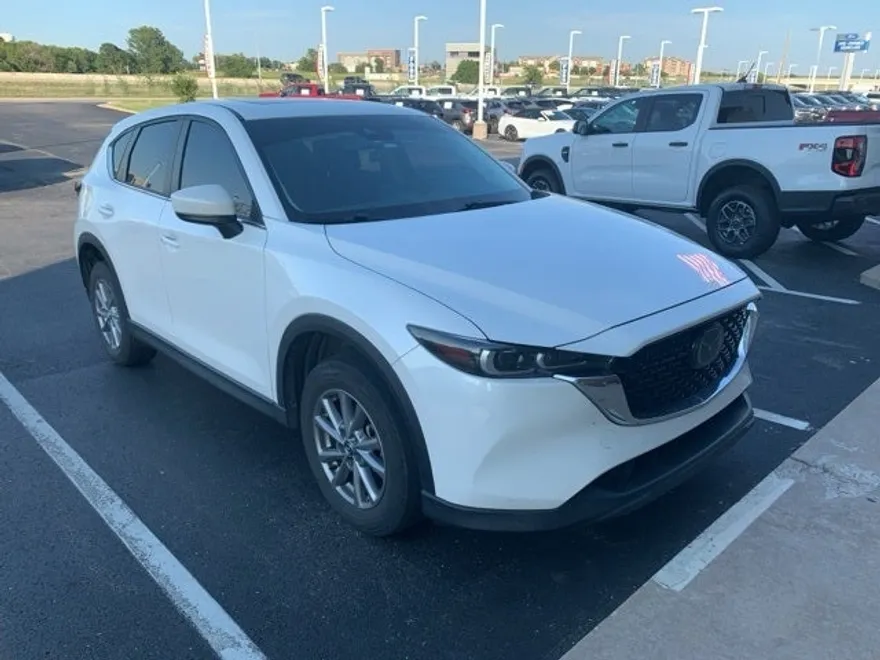 2022 Mazda CX-5 2.5 S Preferred photo 1