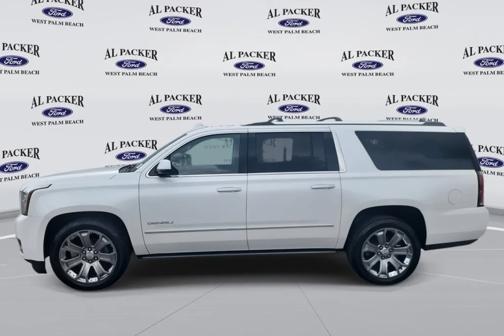 2016 Gmc Yukon XL Denali photo 1
