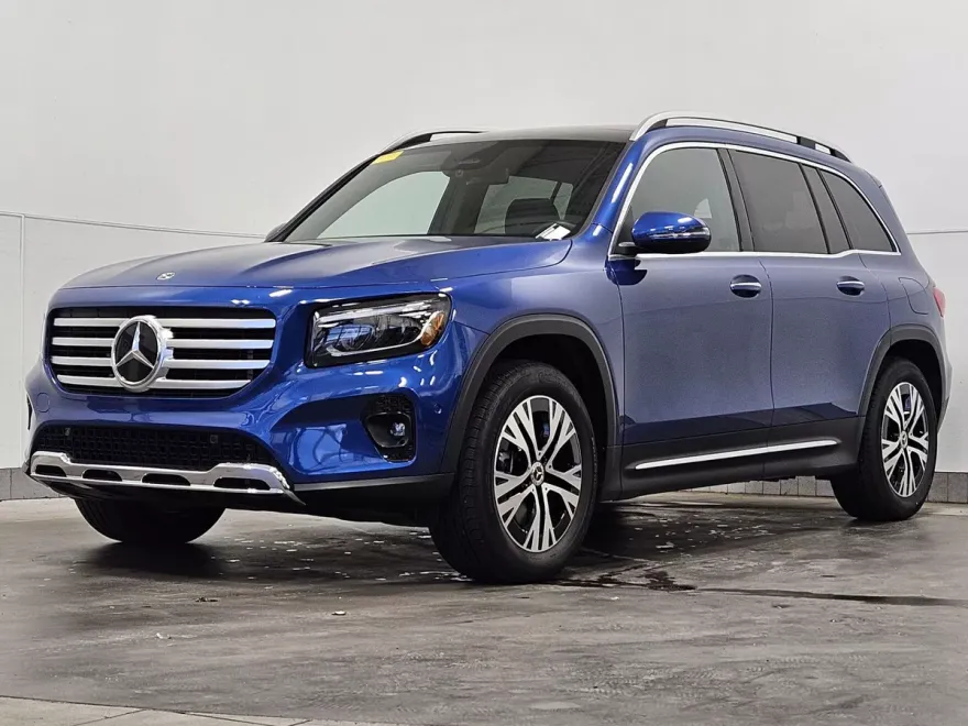 2025 Mercedes Benz GLB 250 4MATIC photo 1